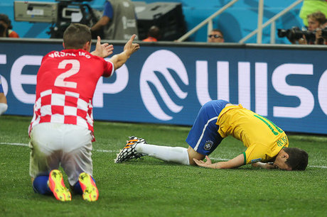 آسیب های رایج در فوتبال